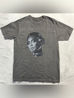 2023 BEYONCE unisex supernova renaissance futuristic portrait tee, S.